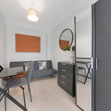 2 Bed Apartment- Finsbury Park Station B London Exterior photo